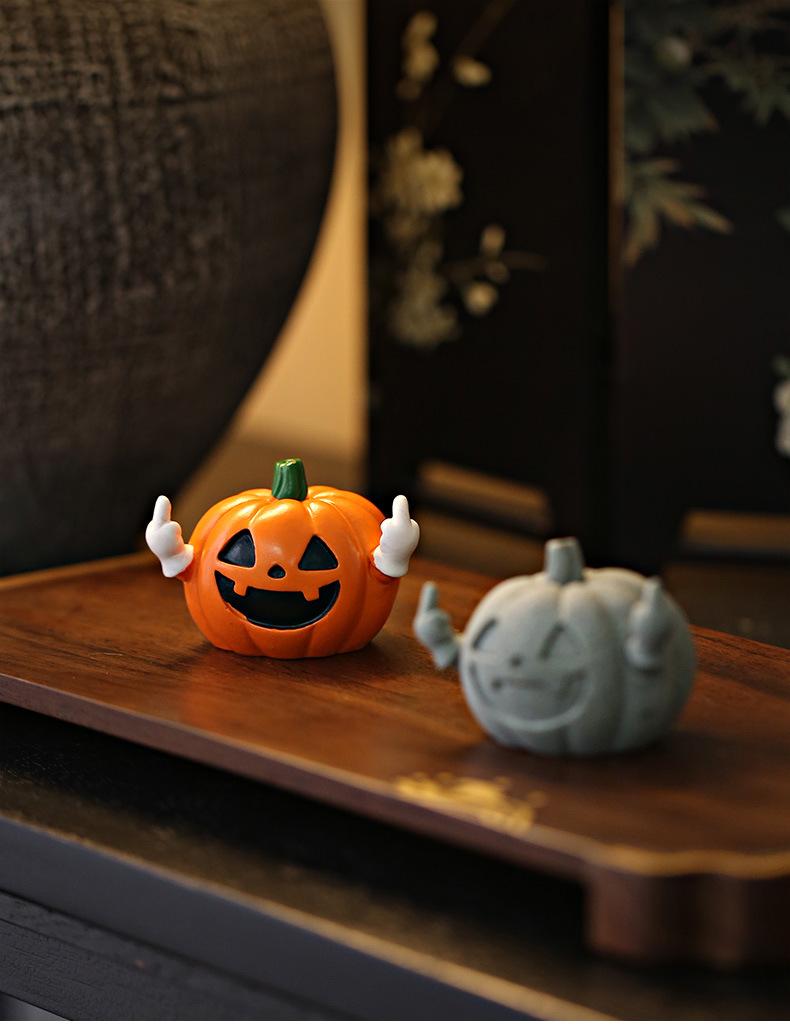 MUNBYN Pumpkin Halloween Gift Figurine - Funny Middle Finger Design for Pranks & Decor - Durable Stone Ornament for Quirky Halloween Accessories in Elegant Box