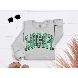Lucky Shamrock Sweatshirt, St Patrick's Day Shirt, Irish Clover Pullover, Green Graphic Tee, Cute Holiday Outfit, March 17 Top 0I