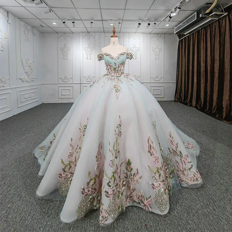 Lace Sweetheart Ball Gown Quinceanera Dress: An Elegant Choice