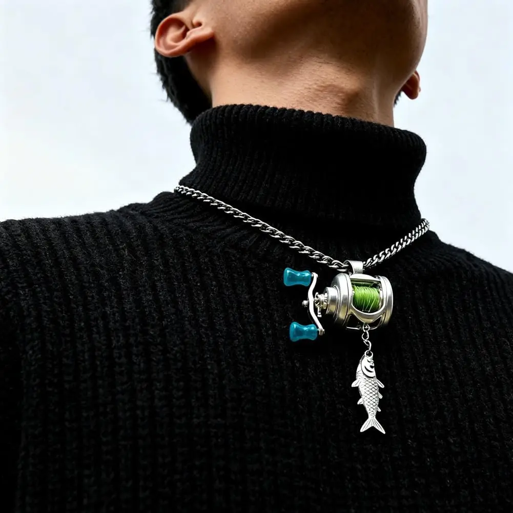 Fishing Reel Pendant Keychain, Miniature Jewelry with a Realistic Design and Rotating Handle - Adventure & Everyday Life Accessory, Gift for Anglers