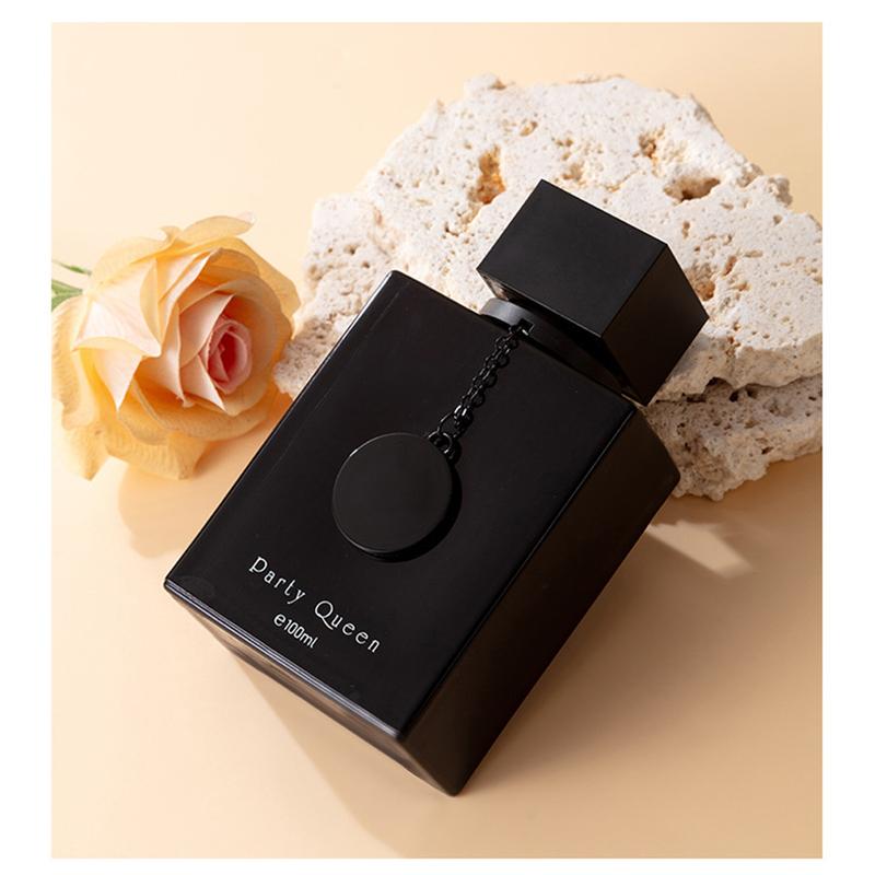 Men's Pheromone Perfume,this is a long lasting pheromone charge in a bottle,blending fiery spices, decadent blackcurrant,and leathery woods.It attracts through bold confrontation,crafted for electric chemistry and romance,Tonight she belongs only to you