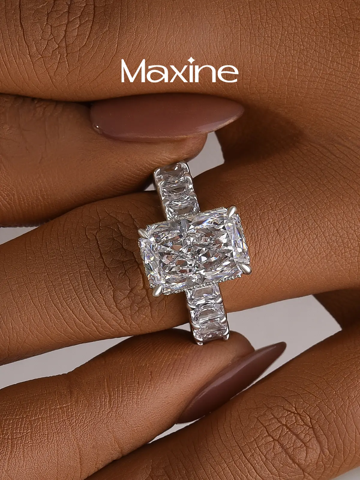 Maxine Affordable Luxury 5.0ct Radiant Cut Engagement Ring,5A Cubic Zirconia Women's Ring Jewelry,Promise Ring for Daily,Travel,Proposal,Wedding,Birthday,Anniversary