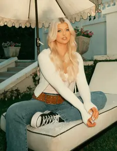 RSQ Womens Cable Knit Zip-Up Hooded Sweater