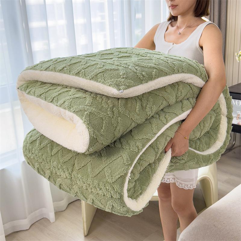 Warm Winter Essential! Queen Size 3Pcs Faux Fur Comforter Set | Soft Velvet Embossed, Leak-Proof Thermal Design, Anti-Static & Machine Washable | Luxurious Fluffy Bedding Set No Filling Leakage Antistatic