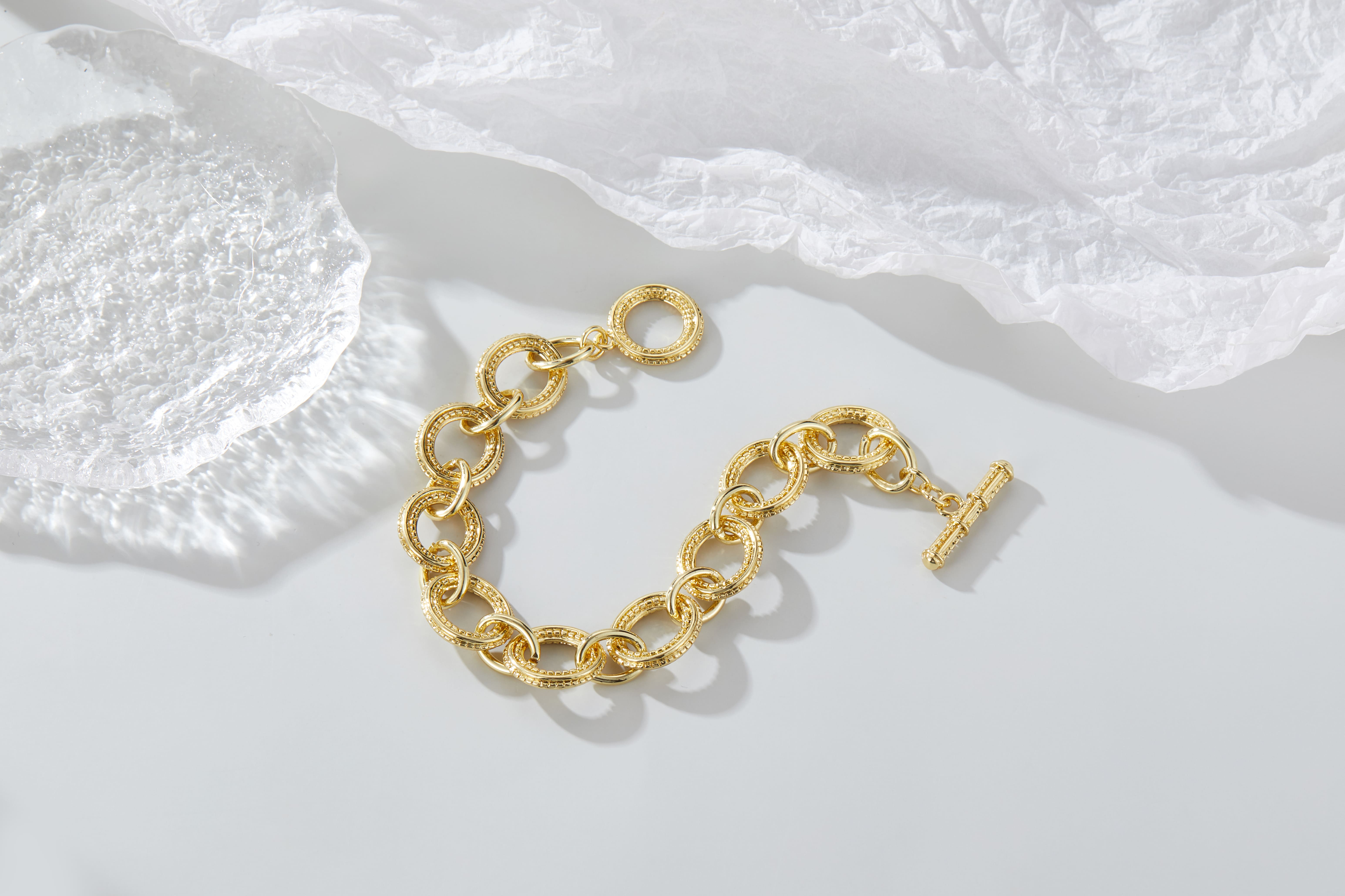 Aprilery Golden Heart & Textured Link Jewelry Set – Romantic & Artisan Stackable Collection Gift for Women