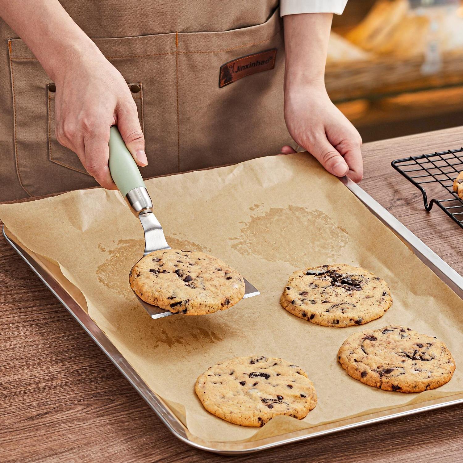 SMARTAKE Parchment Paper Baking Sheets 200Pcs 12x16 Inches Non-Stick Precut Eco-Friendly for Baking Grilling Air Fryer Steaming Bread Cup Cake Cookie