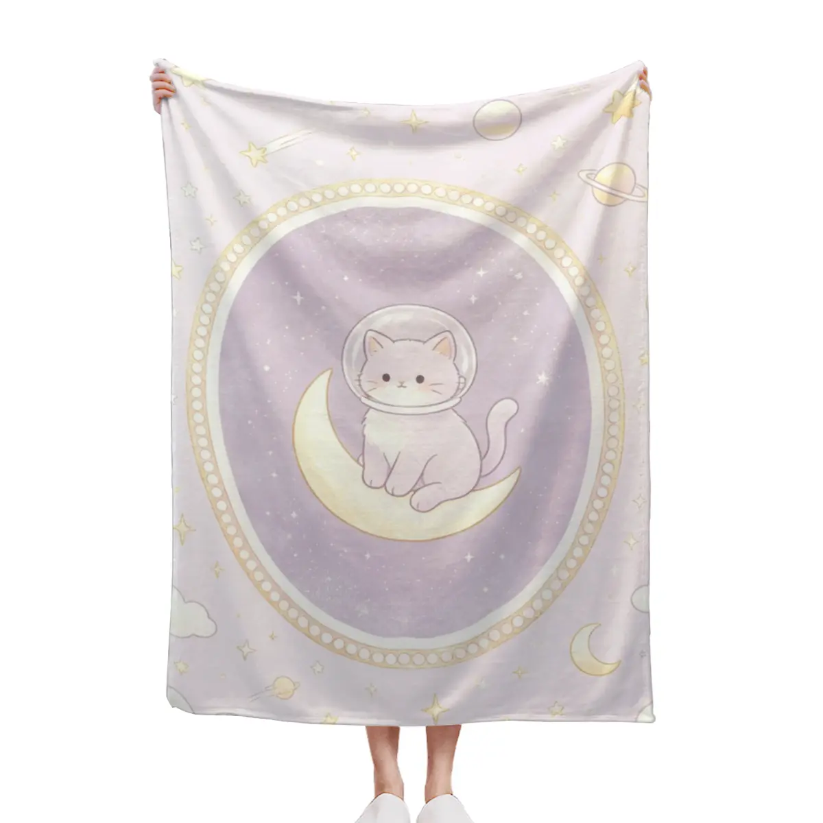 Kawaii Anti-Allergic Soft Fleece Quilt with Cute Cat-on-Moon Lavender Floral Design - Indoor Use Bedding, Room Decor Throw Blanket (Textiles & Soft Furnishings)