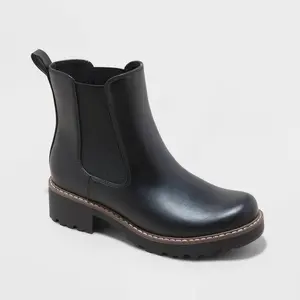 Women's Celina Chelsea Boots with Memory Foam Insole - Universal Thread Black 8.5