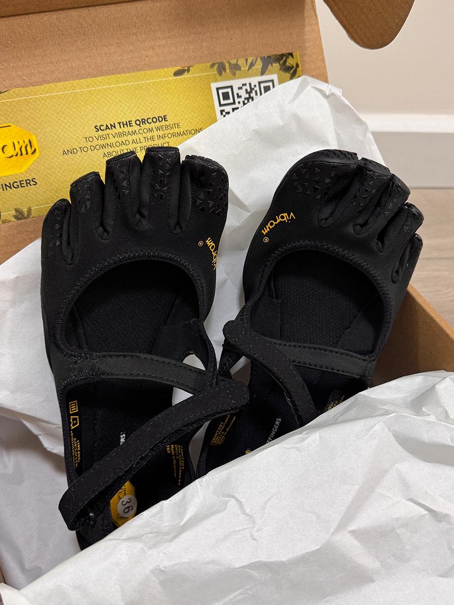 Classic FiveFingers Ballet Flats | Split-Toe Design, Breathable Barefoot Comfort | Ideal for Dance, Yoga, Pilates & Indoor Sports non-slip lightweight breathable comfortable fashion Zumba Shoes
