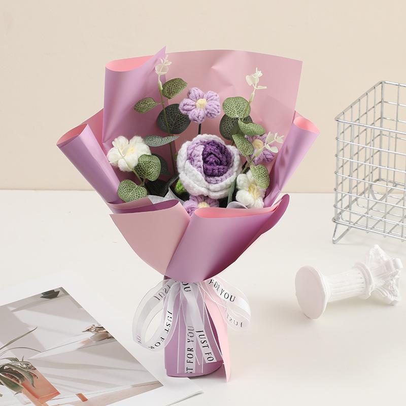 【Valentine's Day】Handmade knitted flower bouquet, made with yarn, one artificial flower bouquet included, comes with a transparent carrying bag,a greeting card. Suitable for Valentine's Day, Christmas, and birthday gifts, and also for home decoration.