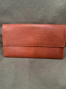 Pre-owned Louis Vuitton Epi Leather Small Leather Goods Sarah Wallet Cognac Brown Long Wallet Authentic
