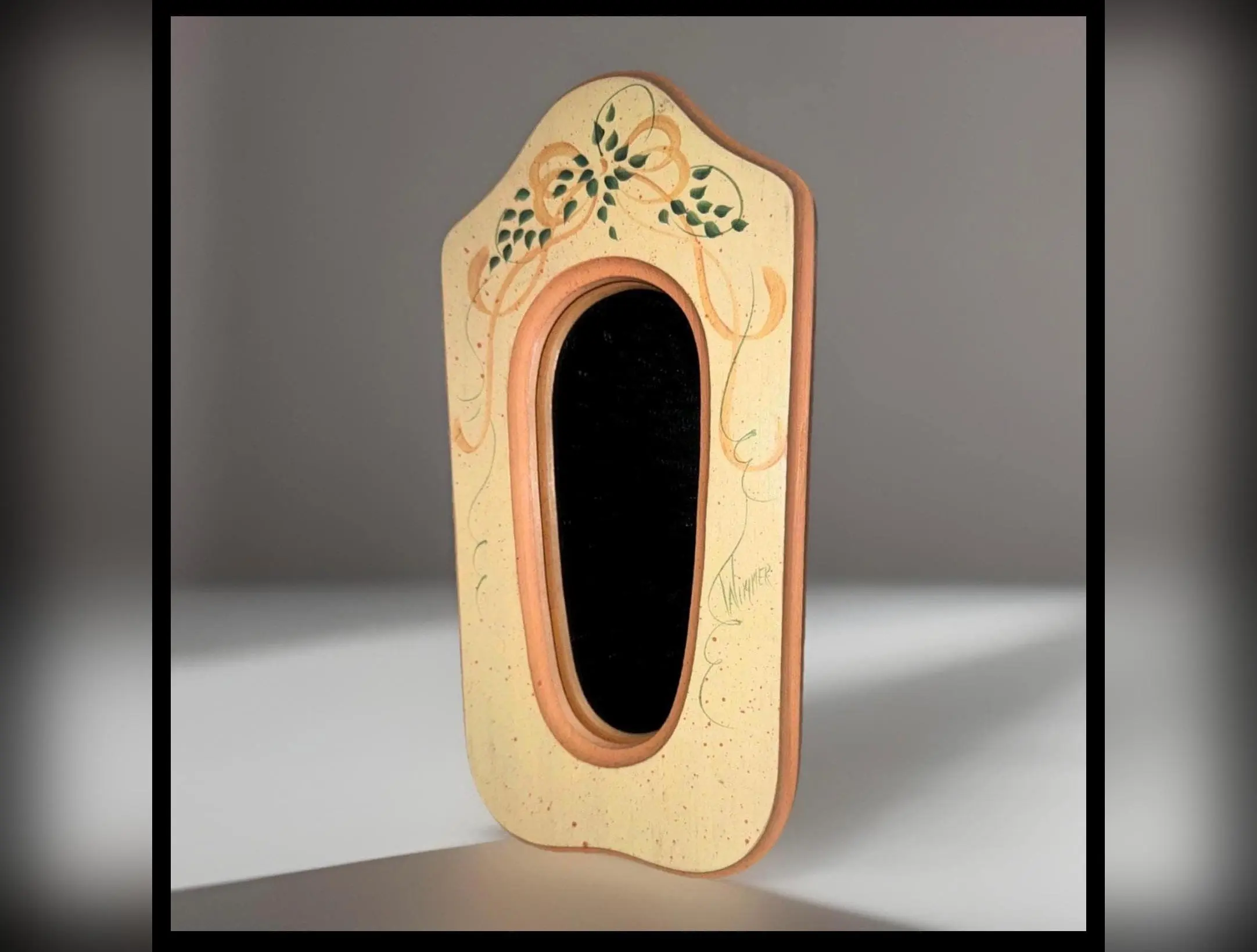 Wimmer Hand-Painted Floral Peach-Cream Small Oval Wall Mirror - Lightweight Hanging, Soft Colors, Vanity Decoration, Charming Design, Cottagecore Home Decor, Vintage Country Accent