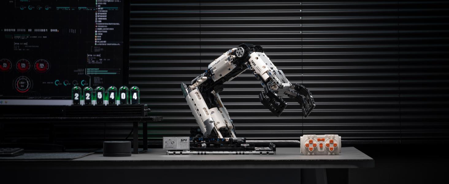 Uncle Brick Mechanical Technicla Arm Building Blocks Set with Remote Control 784Pcs STEM Educational Toys for Boys Girls 6+ RC Robotic Arm Ultra-Smooth Power Gears Gripping Claws Fantastic Christmas and Birthday Gift!