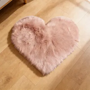 Faux Fur Sheepskin Heart Shaped Area Rugs, Luxurious Wool Love Floor Carpets Bathroom Non-Slip Mat for Home Decor Nursery Living Room Bedroom Pet Kids and Baby Room