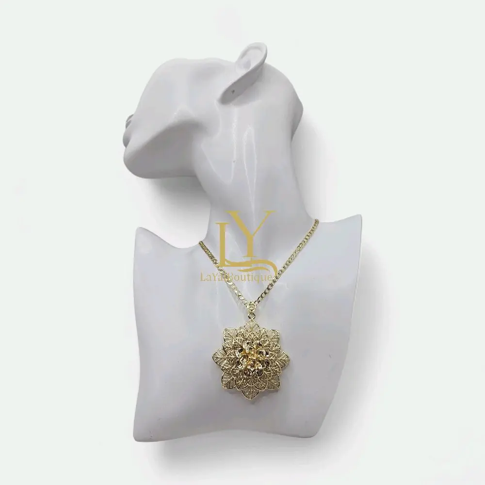 LaYaiBoutique #2408 necklace and flower pendant, 14k gold plated, High Quality