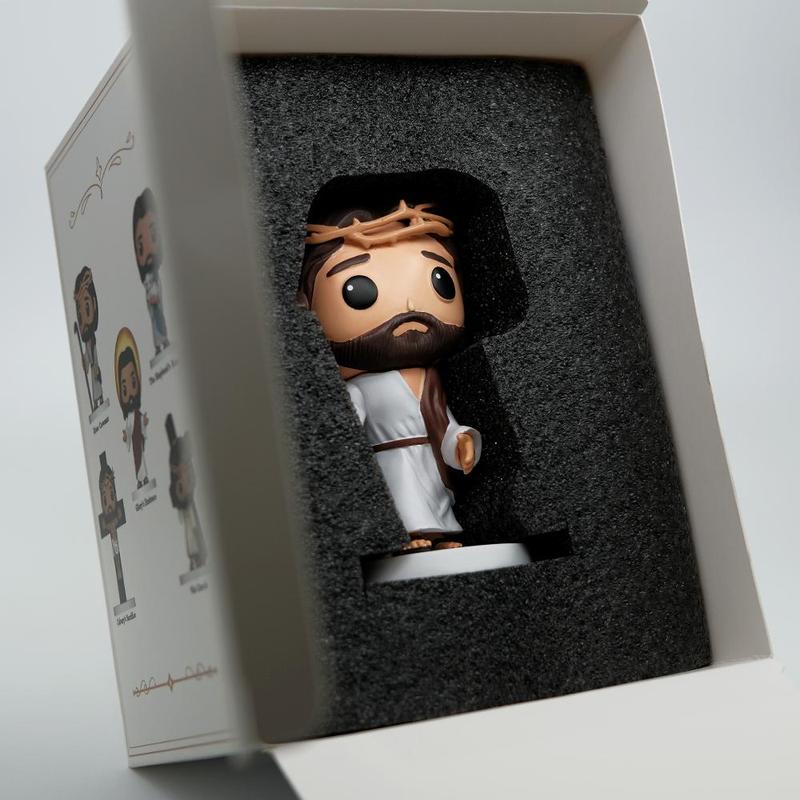 Jesus Figurine Cute Mini Christian Desk Decor & Religious Gift Decoration (5 Styles)