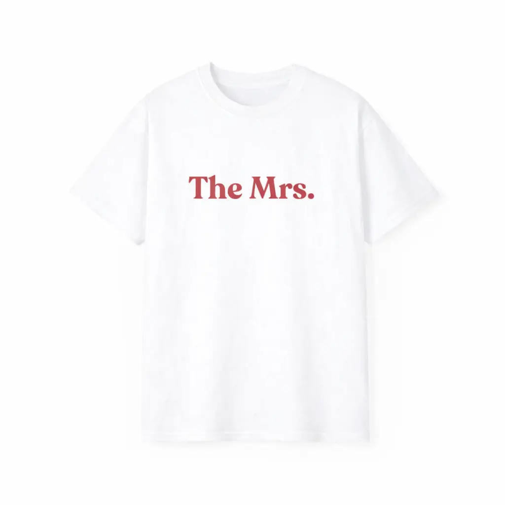 MRS T-Shirt with Simple Print, Casual Standard Fit Short Sleeve Design for the Bride, Wifey Gift for Bachelorette & Honeymoon, Shortsleeve, Casual Style Tee