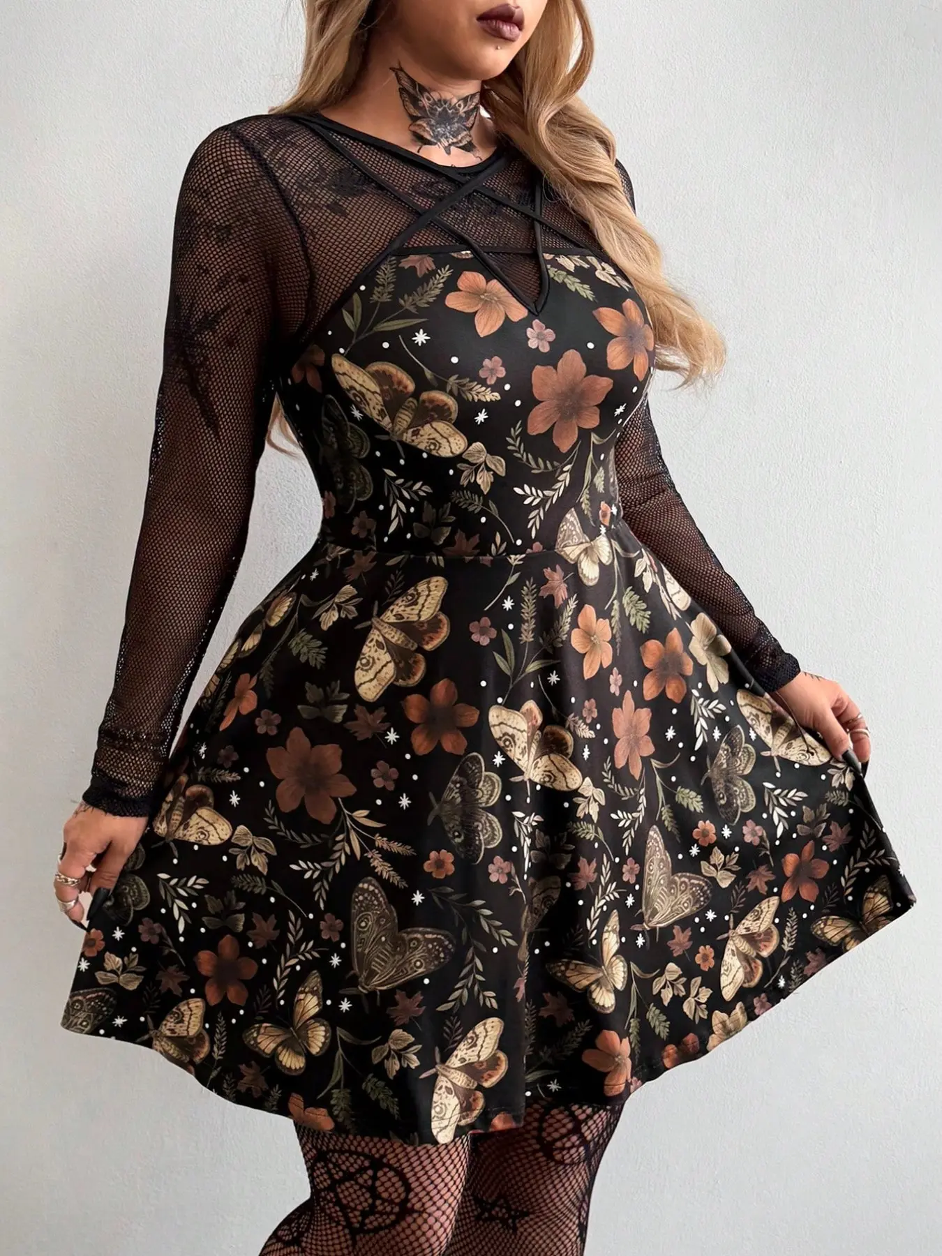 Plus Size Women's Round-Neck Floral Print A-Line Long-Sleeve Dress, Boho Fashion Dress, Boho Aesthetic, Boho Outfits, Retro Casual Style, Perfect for All Occasions, Casual Wear, Womenswear