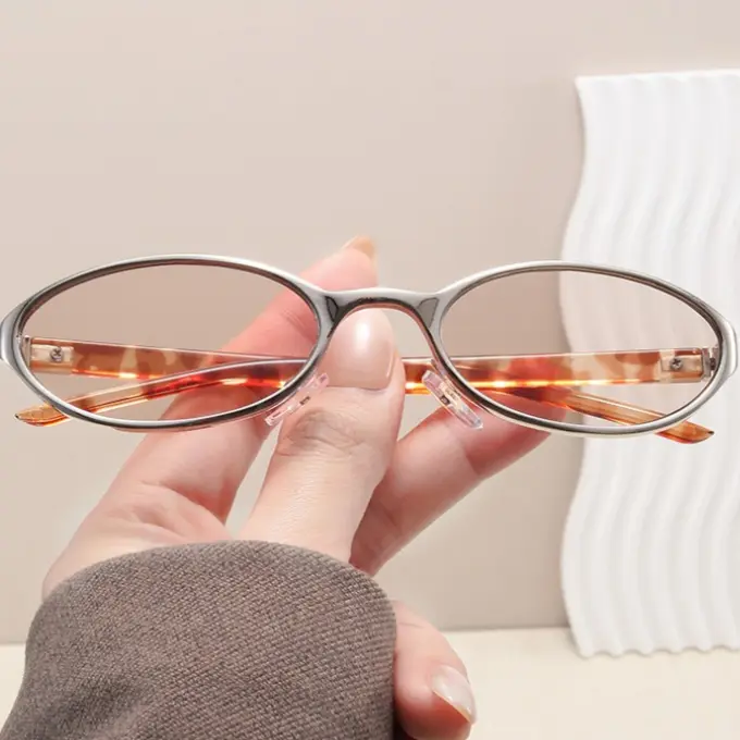 Women's Vintage Tiny Narrow Oval Sunglasses - Thin Silver Metal Frame, Tortoise Arms, Light Brown Lenses, Trendy Fashion Eyewear Accessory