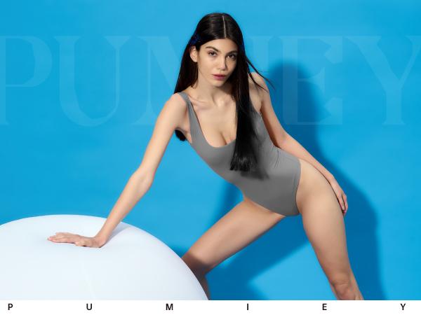 PUMIEY Bodysuit for Women Sleeveless Backless Tank Top Womenswear Underwear Basic Minimalist bodysuit  chanclas chevron  bodysuit