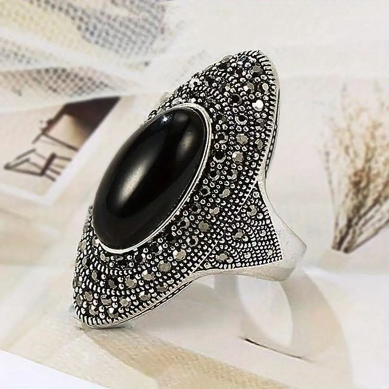 925 Sterling Silver Vintage Retro Cocktail Statement Ring Black Agate / Onyx / Obsidian Ring with Black Cubic Zirconia Surrounded Decor, Antique Silver Big Black Stone Ring Victorian Style Jewelry for Women and Men