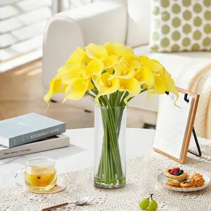 24 Real Touch Calla Lily Stems with Glass Vase & Faux Water – Realistic Latex Artificial Flowers for Wedding Centerpieces, Home Office Decor, Table & Living Room Arrangements, Sunny Yellow