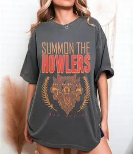 Made In USA, Tshirt, Summon The Howlers Red Rising Darrow Sevro Victra Graphic Print, Sci Fi Bookish Fan Apparel, Fantasy Reader Gift For Men Women, Cotton Womenswear Graphic Top