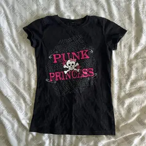 Baby Tees Y2k Crop Top Women Harajuku T Shirts Gothic Cute letter Skull Harajuku Streetwear Graphic Slim Tee Kawaii Summer Femme Clothes Y2k Kawaii Clothes for Women Anime Emo Oversized T-shirt Female