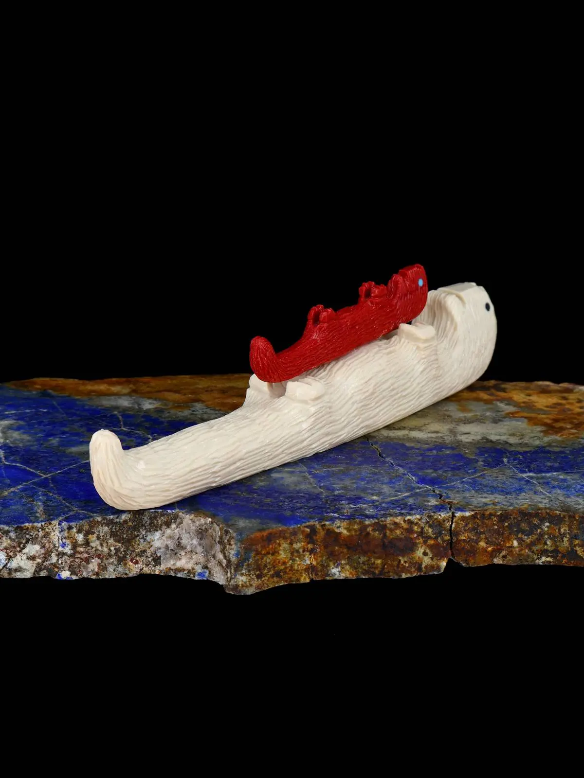 Serpentine Otter Family Zuni Fetish