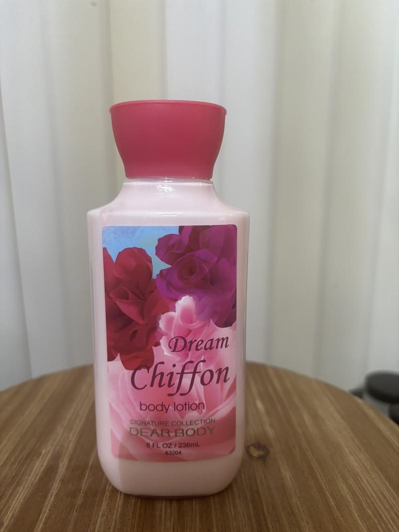 Dear Body lightly fragrance lotion Body Care Scented Cosmetic Skin Care Hydrating Moisturize Smooth Aloe Blend Grape Vitamins Comfort Dear Body lightly fragrance lotion Body Care Scented Cosmetic Skin Care Hydrating Moisturize Smooth Aloe Blend Grape Vitamins Comfort