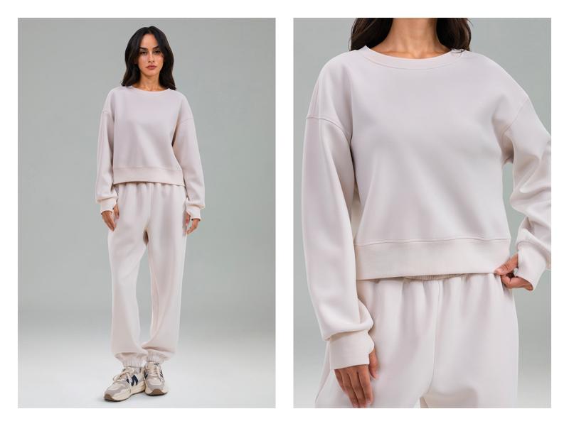 Colorfulkoala Women's Velvra Fleece Sweatshirt Retro Loose Fit Crew Neck Drop Shoulder Pullover Sweatshirt Modal Fleece Thumbhole Cuffs