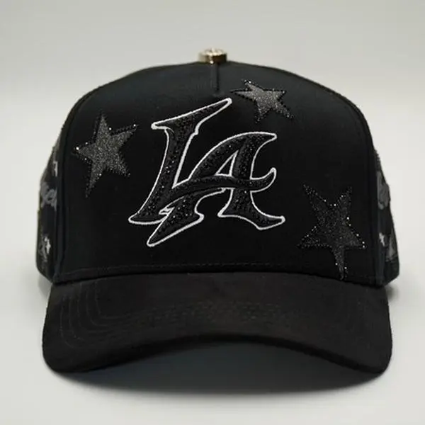 LA Total Black con estrellas satinadas calidad de Gorra