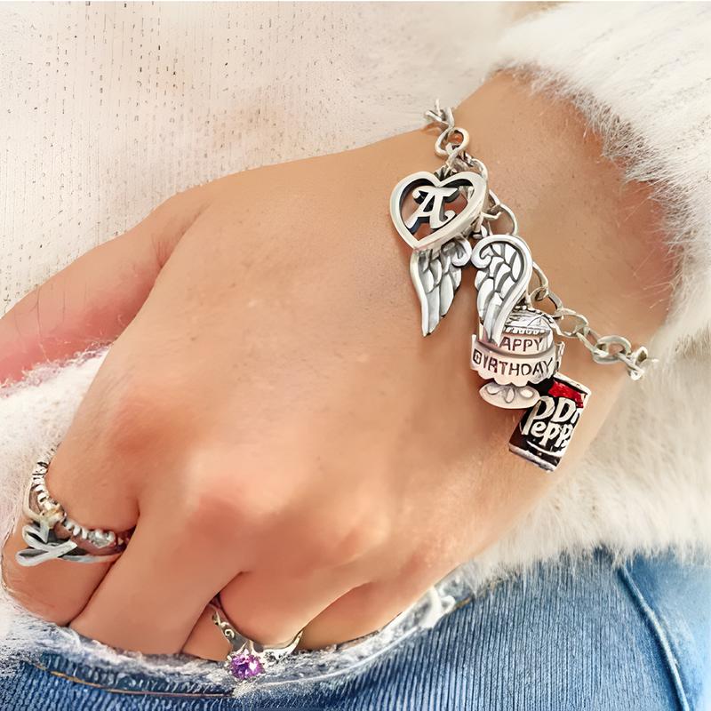 JA Jewelry single multi-element pendant—cute, fun, fashionable, and exquisite.It can be DIYed into bracelets or necklaces, a staple for everyday fashion and an exquisite gift for family, loved ones, and friends, making it the perfect choice for holidays l