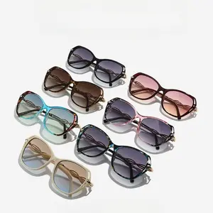 Oversized Fashion Sunglasses for Women & Men Trendy Large Frame Designer Style Shades with UV400 Protection Lightweight Statement Eyewear for Travel Beach Driving & Everyday Wear