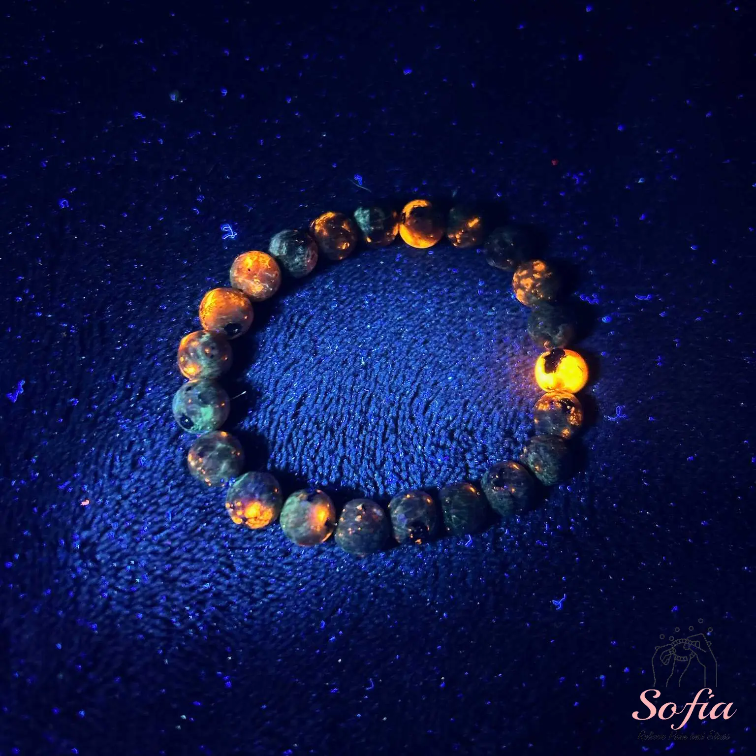 Natural Yooperlite Stone Beaded Bracelet UV Reactive Flame Gemstone 8mm Crystal Emberlite Gemstone Stretch Bracelet Gift for her, gift for him, Bracelets For Women, Funky Unique Accessories