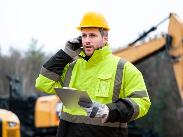 toolant Warm Safety Jackets for Men, High Visibility Reflective Work Jackets, Waterproof Construction Coats for Cold Weather