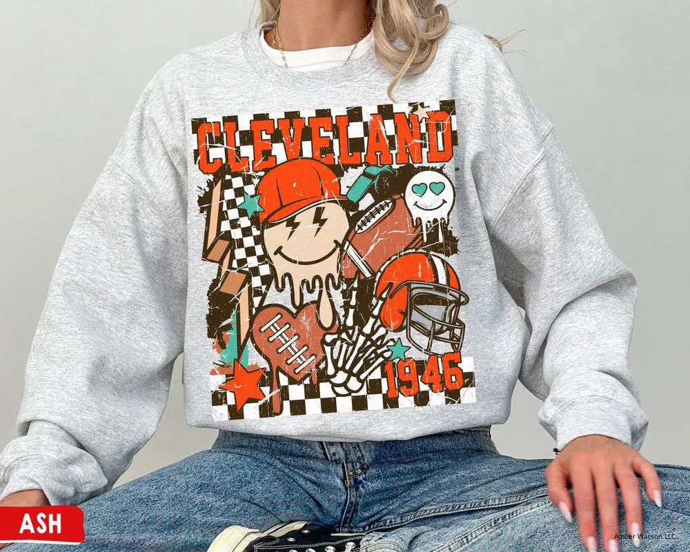 Cleveland Football Crewneck Sweatshirt / T-Shirt, Vintage Browns Sweatshirt, Retro Groovy Cleveland T-Shirt, Sunday Football, Browns Gifts