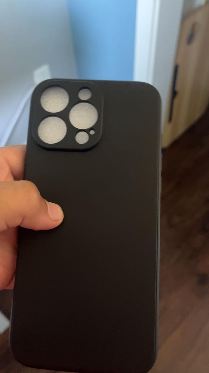 Item: black, IPhone 16 Pro Max