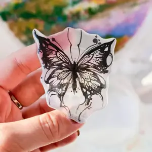 Black Butterfly Phone Grip, Gothic Fairy MagSafe Phone Grip, Aesthetic Magnetic Phone Holder, sticky Baby mount Library Card Flower-Shaped Multi-Functional Stand Universal Car Spooky Bat accessories