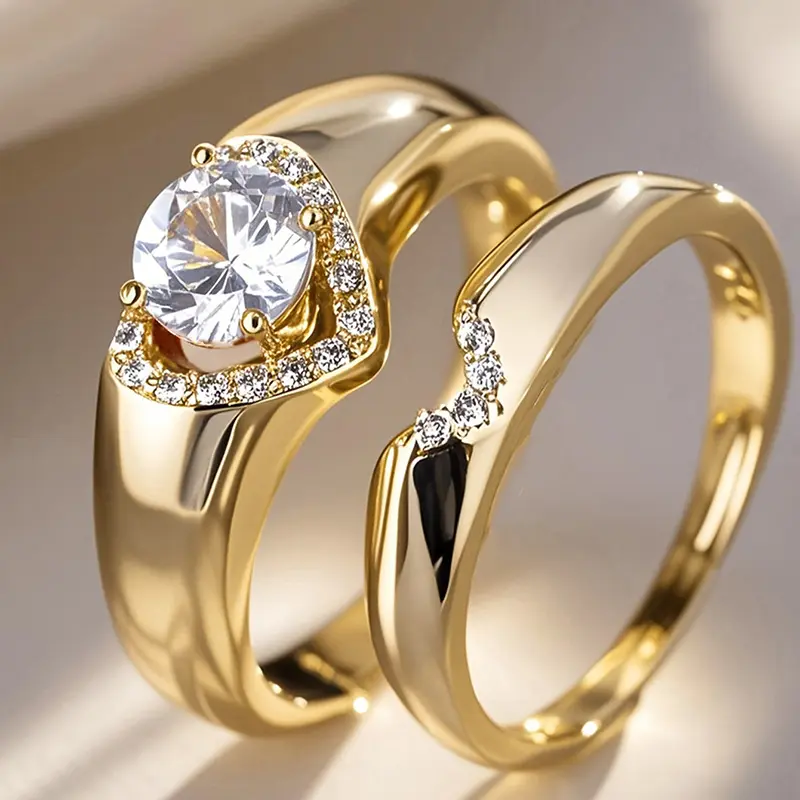 Zircon heart-shaped four-prong setting two-piece wedding ring set, suitable for couples, engagement, wedding, proposal rings, gifts, anniversaries, and birthdays.