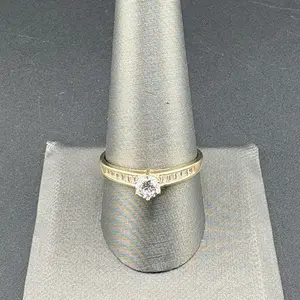 Gold 14k ring size 10.25 elegant design for everyday wear