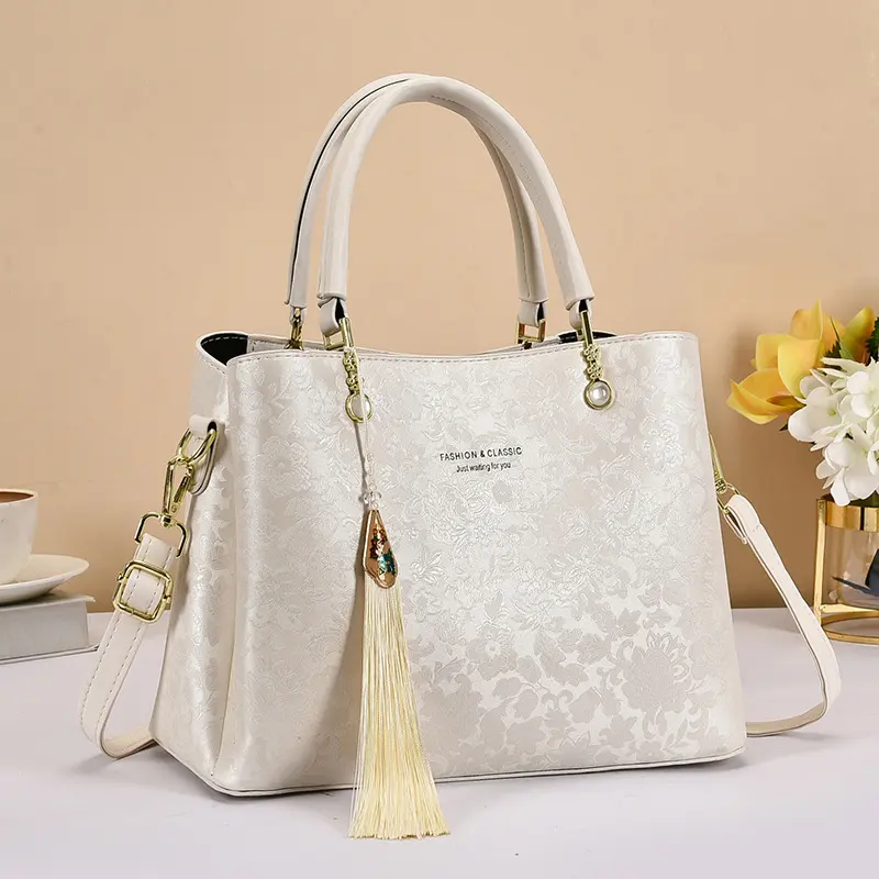 Plain Jacquard Fabric Tote Bag for Women, Oriental Aesthetic Handbag with Tassel Pendant, Large Capacity for Commute, Convertible Crossbody