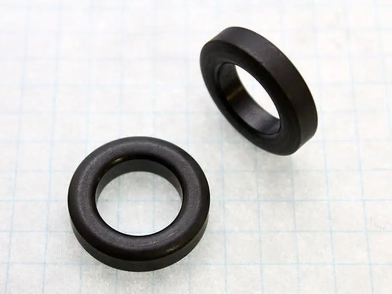 Amidon, FT-100-43, Ferrite Toriodal Core, ID: 0.61" x OD: 1.00"