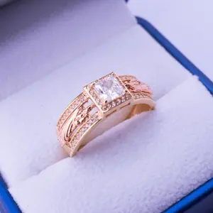 Anillo de San Judas con Zirconia Sz 9-12 14k
