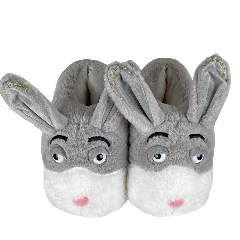 Winter warm and soft cotton shoes. New cotton waterproof shoes with rabbit patterns. Recommended by enthusiasts. Household indoor shoes.