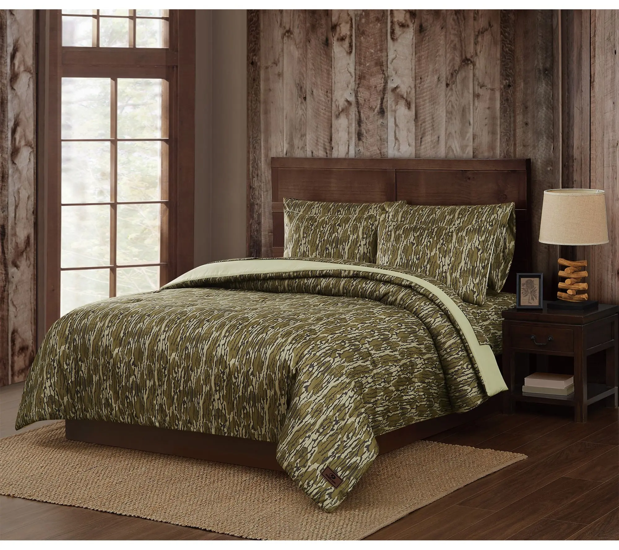 Mossy Oak Bottom Land 7 Piece King Comforter Set Mossy Oak Bottom Land 7 Piece King Comforter Set