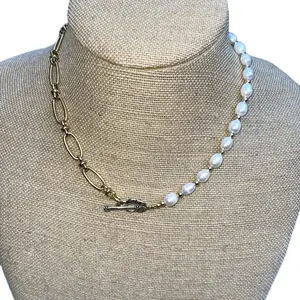 Pearl and gold pvd chain necklace- Anthropologie dupe