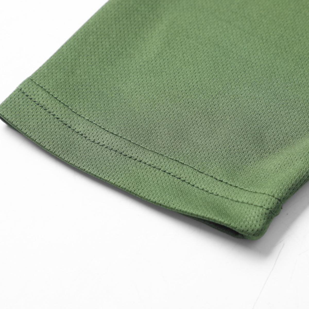 Six-piece men's long-sleeved polo shirts, with plain designs. The combinations are diverse, suitable for various style matching, such as for travel, business, golf, or suburban tours.