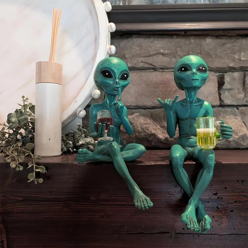 Alien Design Beer Drinking Statue, 1 Box Fun & Humorous Outer Space Room Decor, Alien Figurine with Beer Mug, Decorative Figurines Ideal Gift for Sci-Fi Fans, Ornaments