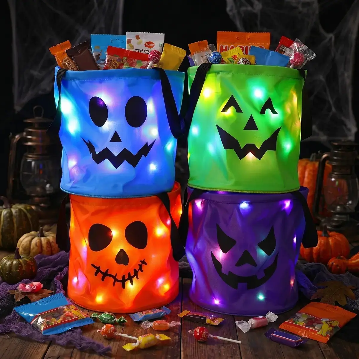 3/4 Pcs Halloween Candy Bucket with LED Lights Non Woven Gift Bags Trick or Treat Bags Pumpkin Candy Bags Reusable Tote Bags for Kids Students Adults, Night Light Bags for Home Garden Lawn Decorations, Halloween Birthday Christmas Party Favor Supplies